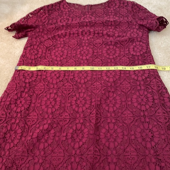 London Times Cathedral Lace Sheath Dress - Picture 9 of 12